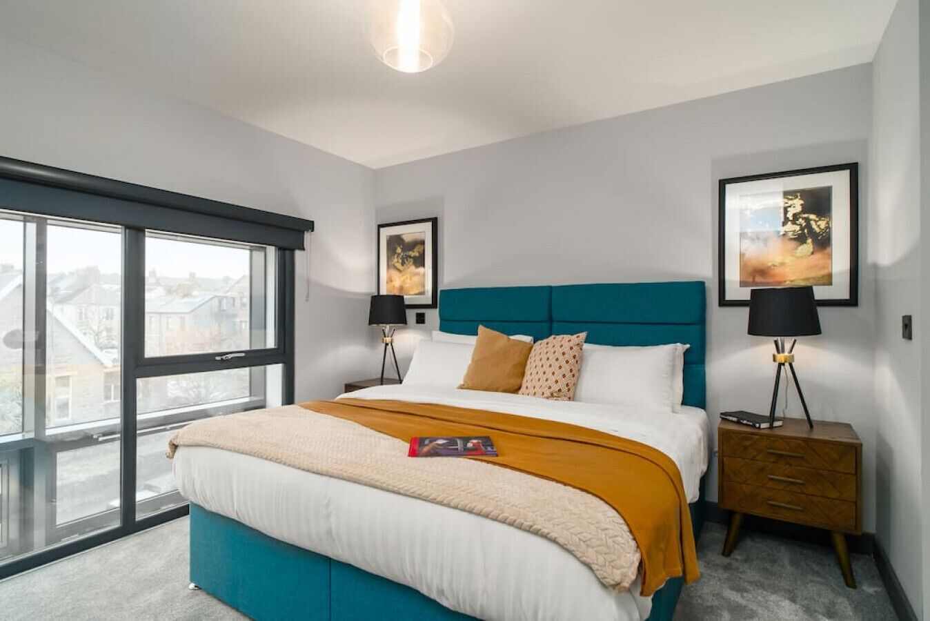 1 bedroom, desk, iron/ironing board, WiFi