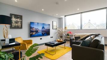 Smart TV, Netflix, streaming services