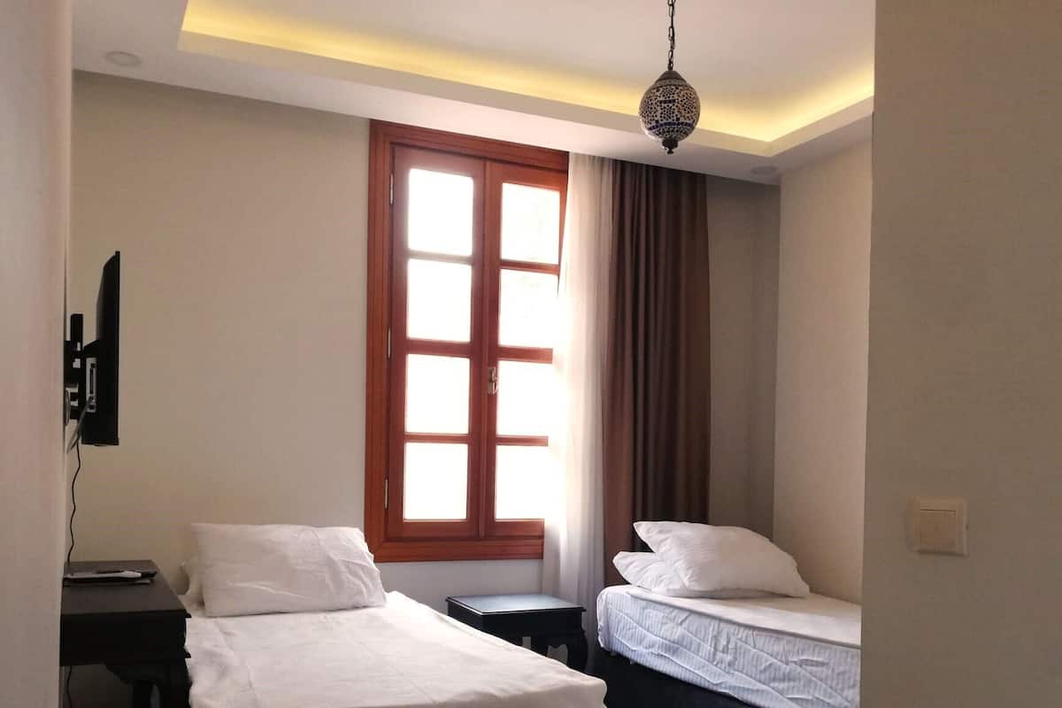 2 camere, una cassaforte in camera, Wi-Fi gratuito, lenzuola