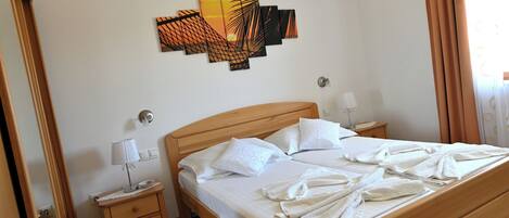 1 bedroom, iron/ironing board, WiFi, bed sheets