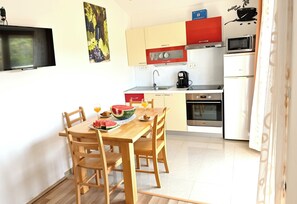 Private kitchen - Bošković-Apartment-3, Relax in Peaceful Rudina | Stylish Apartment, Close Žukova (Stari Grad)