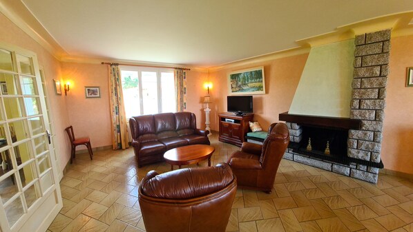 TV - Puy du Fou House 12 persons 4mn from the Grand Parc (Les Epesses)