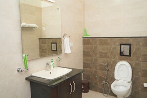 Quarto luxo | Banheiro