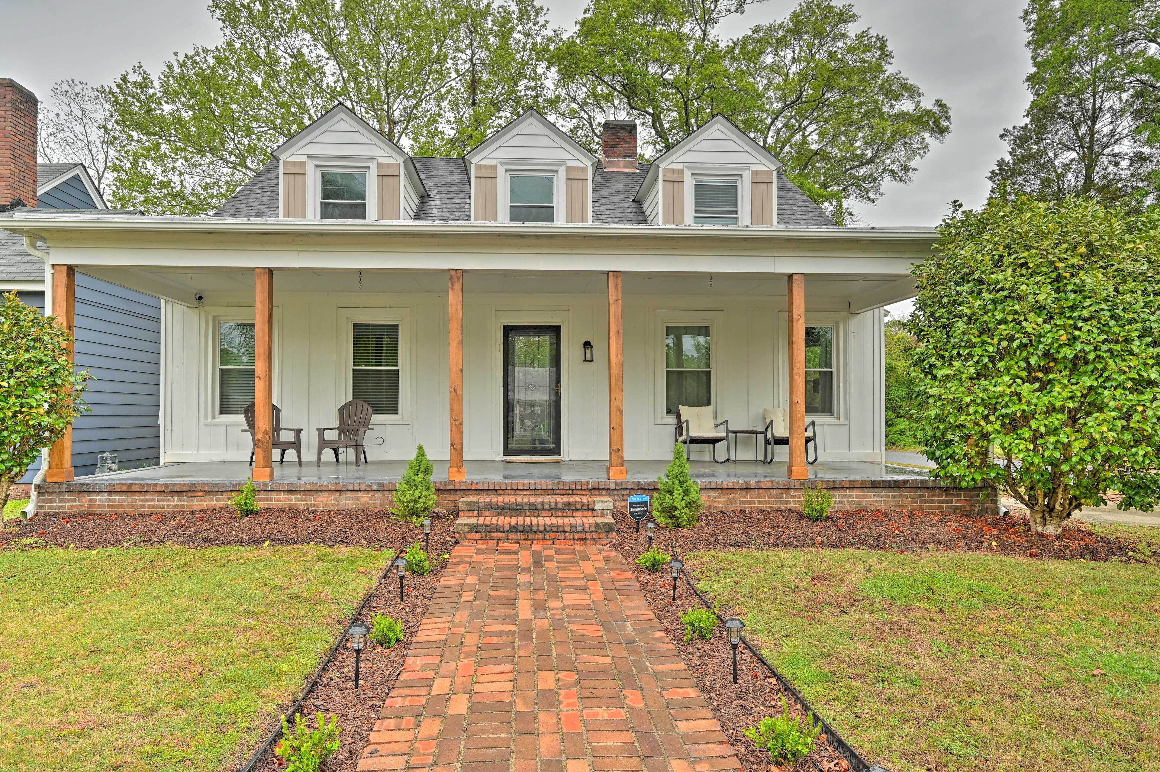 Gorgeous North Carolina Retreat w/ Fire Pit!