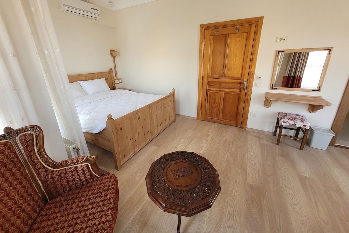 Minibar, kostenloses WLAN, Bettwäsche