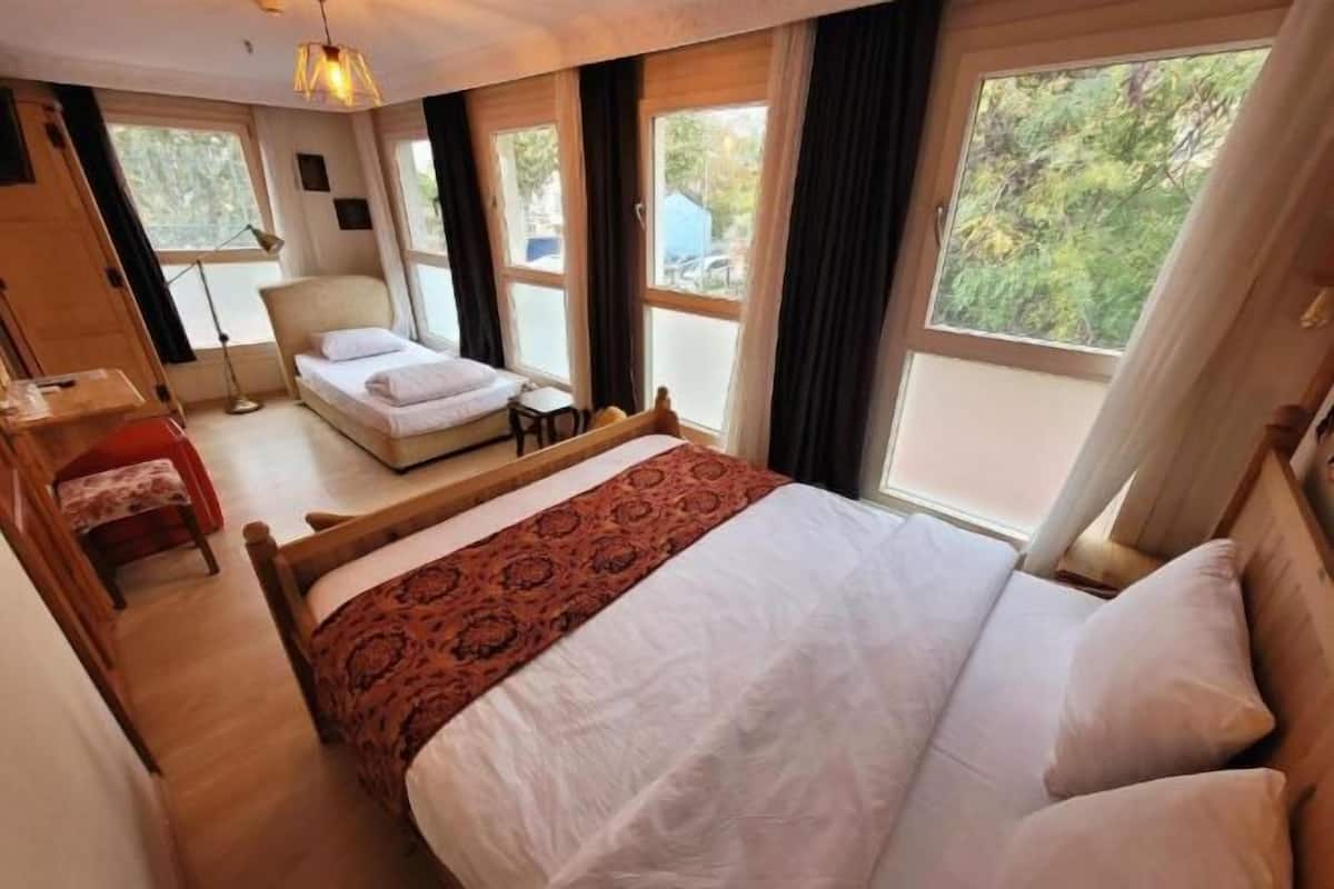 2 habitaciones, minibar, wifi gratis y ropa de cama