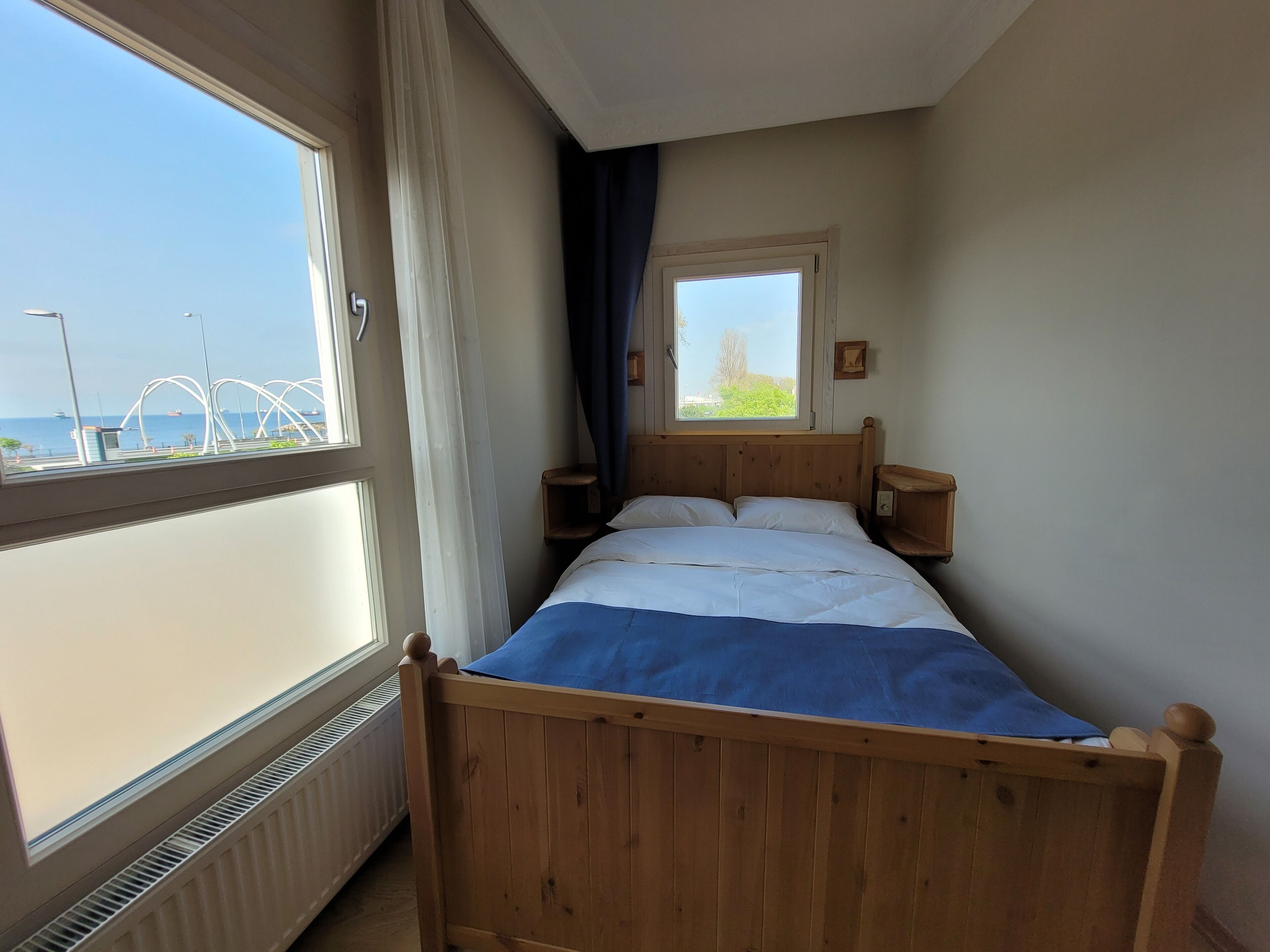 Minibar, kostenloses WLAN, Bettwäsche