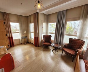 Comfort Double Room | Minibar, free WiFi, bed sheets - Masif House (Istanbul)
