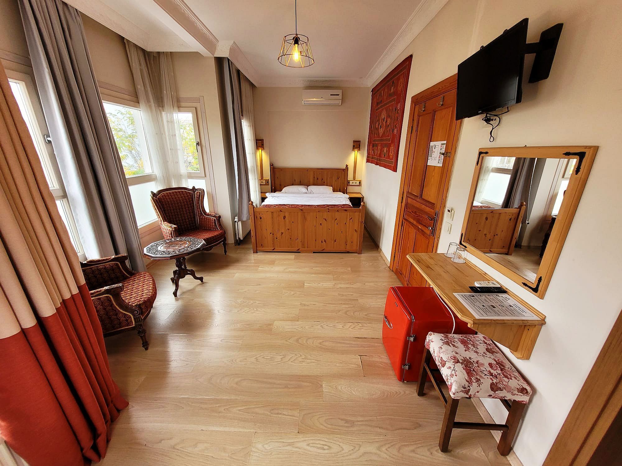 Comfort Double Room | Minibar, free WiFi, bed sheets