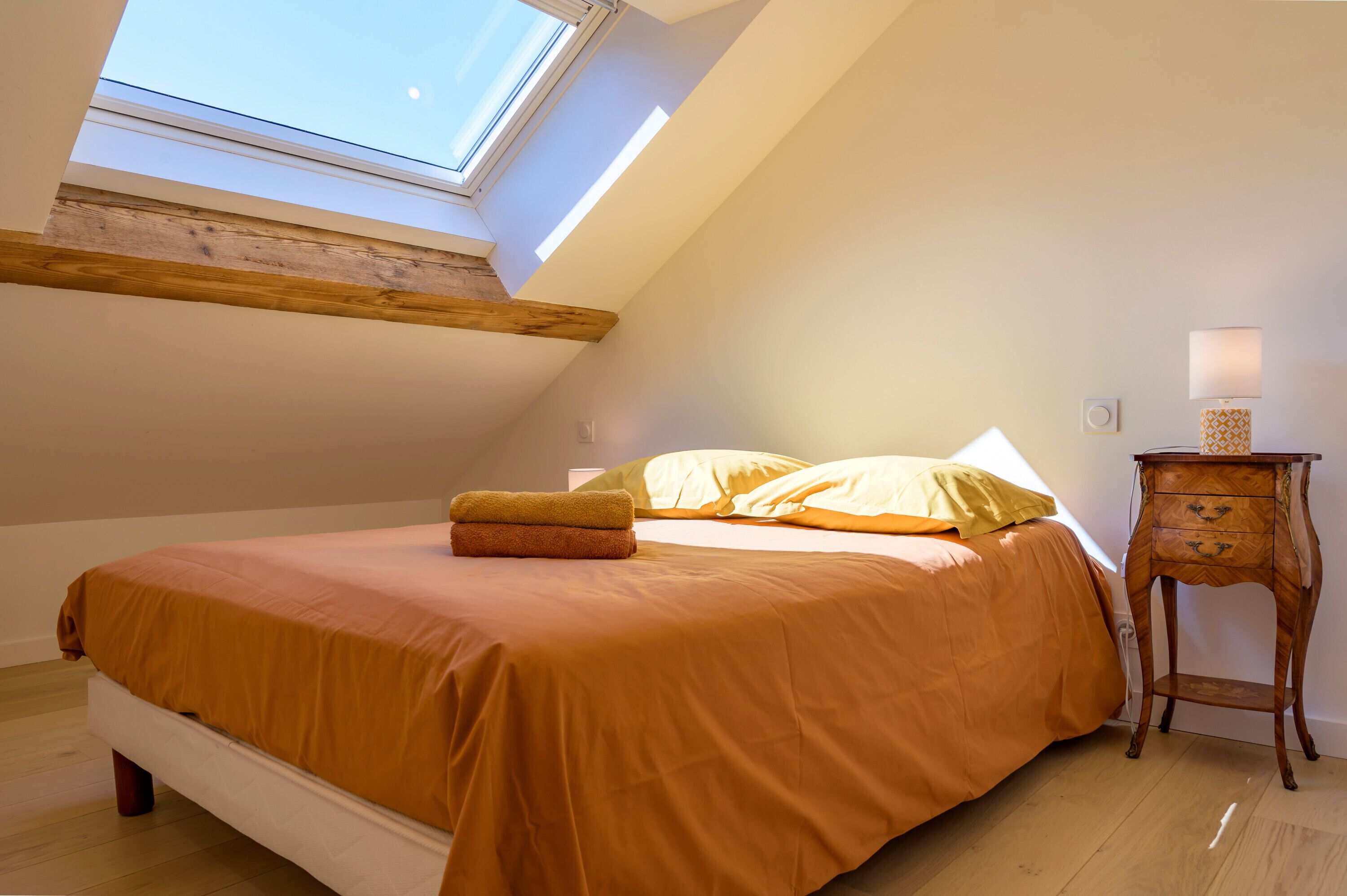 3 slaapkamers, een strijkplank/strijkijzer, gratis wifi