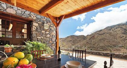 Ferienhaus 'Finca Los Tableros' mit Meerblick, Garten, Terrasse und Highspeed-WLAN