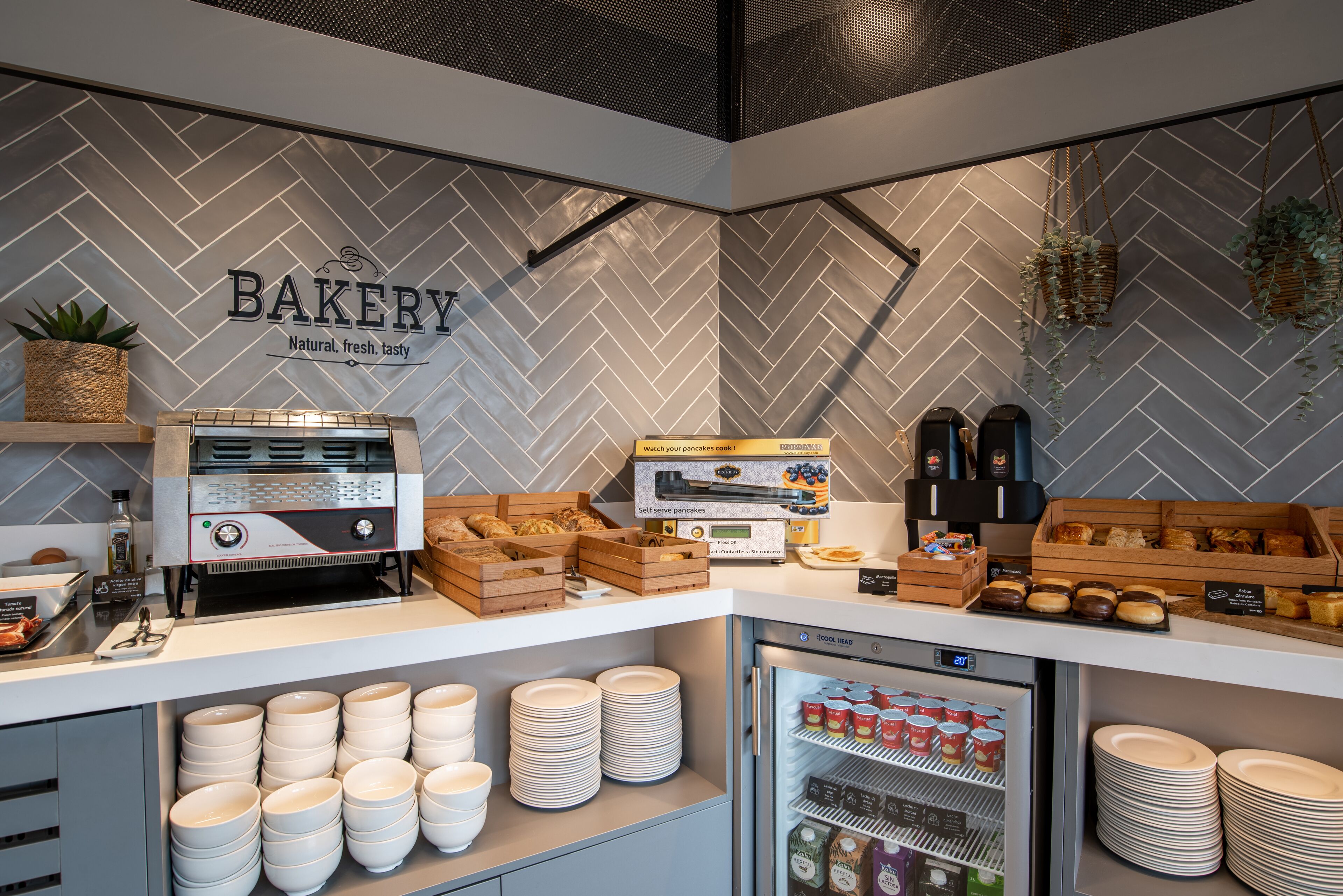 daily buffet breakfast (eur 13 per person)