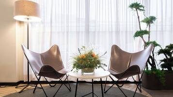 50-Zoll-Smart-TV mit Digitalempfang, Fernseher, iPod-Dockingstation