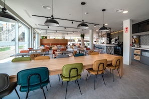 Snack bar