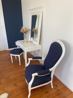 Tomannsrom – superior, 1 soverom, ikke-røyk, utsikt mot vingård | Sengetøy av topp kvalitet, memory foam-senger og individuelt dekorert