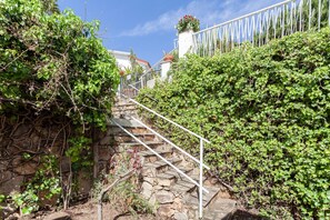 Overnatningsstedets område