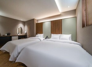 TWIN ROOM | Literie de qualité supérieure, couette en duvet d'oie, surmatelas
