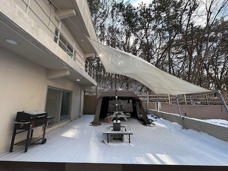 Ropa de cama de alta calidad, cubrecamas y colchones con pillow-top