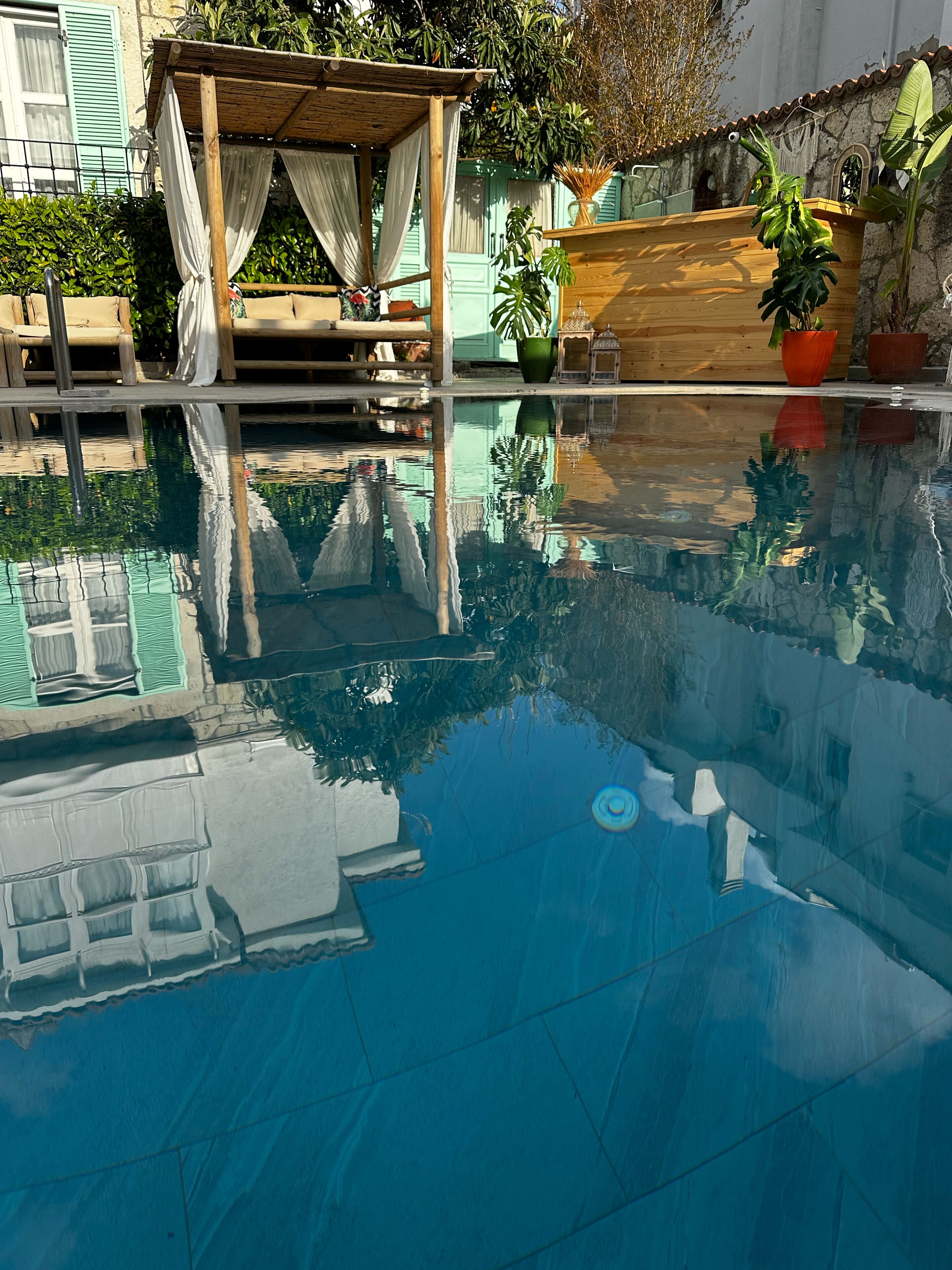 Deluxe Suit French Balcony | Garden view