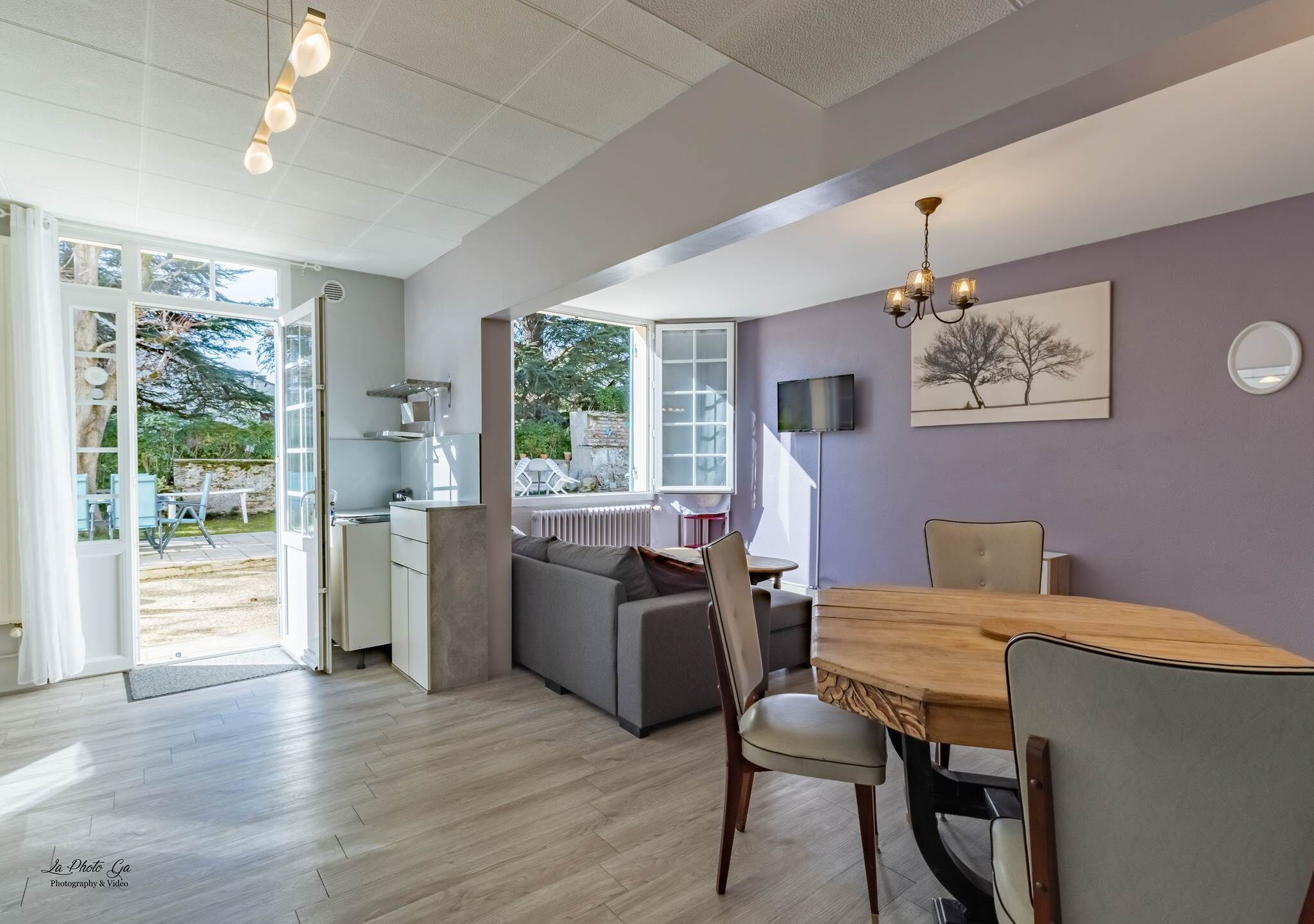 Smart-TV, Tischtennisplatte