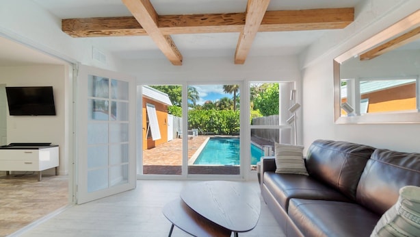 Casa (New Hummingbird Private Pool Cottage ) | Fachada