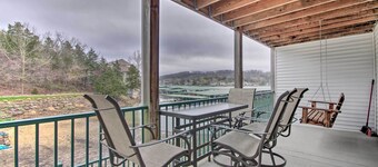 Lake-View Patio, Pool Table! Camdenton Family Unit