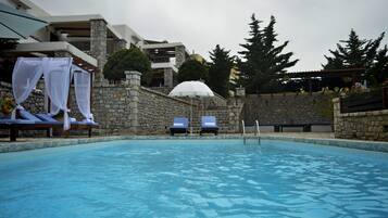 Alberca al aire libre