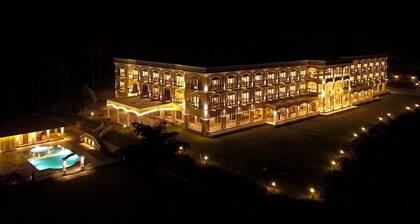 Montrose Golf Resort & Spa