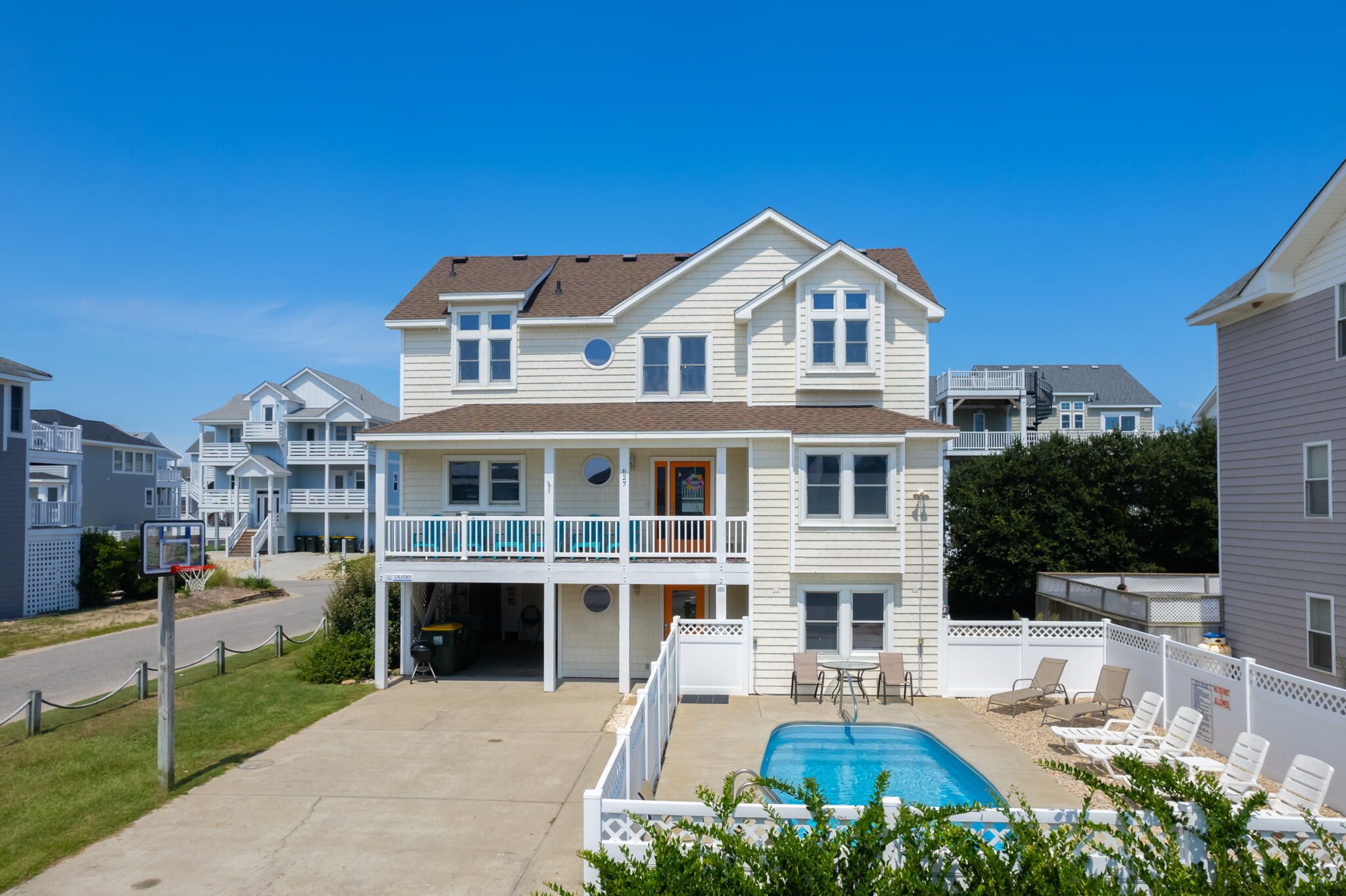 Ships Ahoy 7 Bedroom Home in Ocean Lake