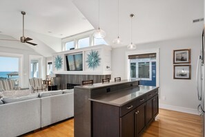 Interior - Queen Elizabeth - Oceanfront + Private Heated Pool (Nags Head)