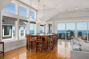 Interior - Queen Elizabeth - Oceanfront + Private Heated Pool (Nags Head)
