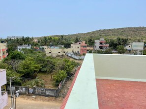 Property grounds - Hillside Hideout (CHENNAI)