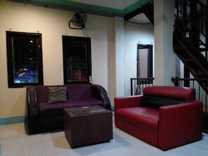 Unclassified image, 3 of 39, button - Hotel Alifah 1 by Zuzu (Tangerang)
