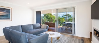 Beachcomber @ Currarong - Pet Friendly - 5 Mins Walk to Currarong Rockpools