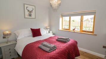 Cottage | 1 bedroom, individually decorated, individually furnished, free WiFi