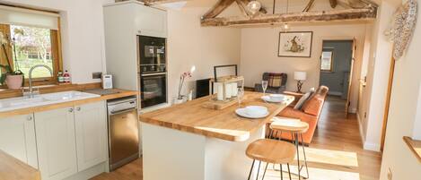 Casa de campo | Cozinha privada | Geladeira, lava-louças, chaleira elétrica, torradeira