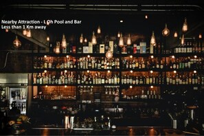Bar (on property) - Hotel Crystal Inn (Mumbai)