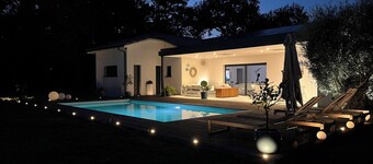 5* villa with heated pool - Close to beaches & Basque Country