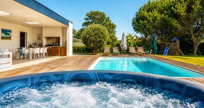 🔥PROMO Villa 10 Pers Piscine Chauffée Jacuzzi Proche Plages Landes & Pays Basque