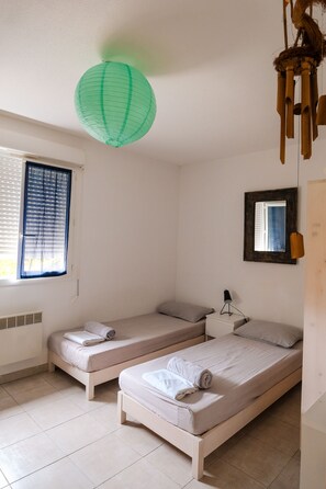 2 bedrooms, desk, travel crib, free WiFi