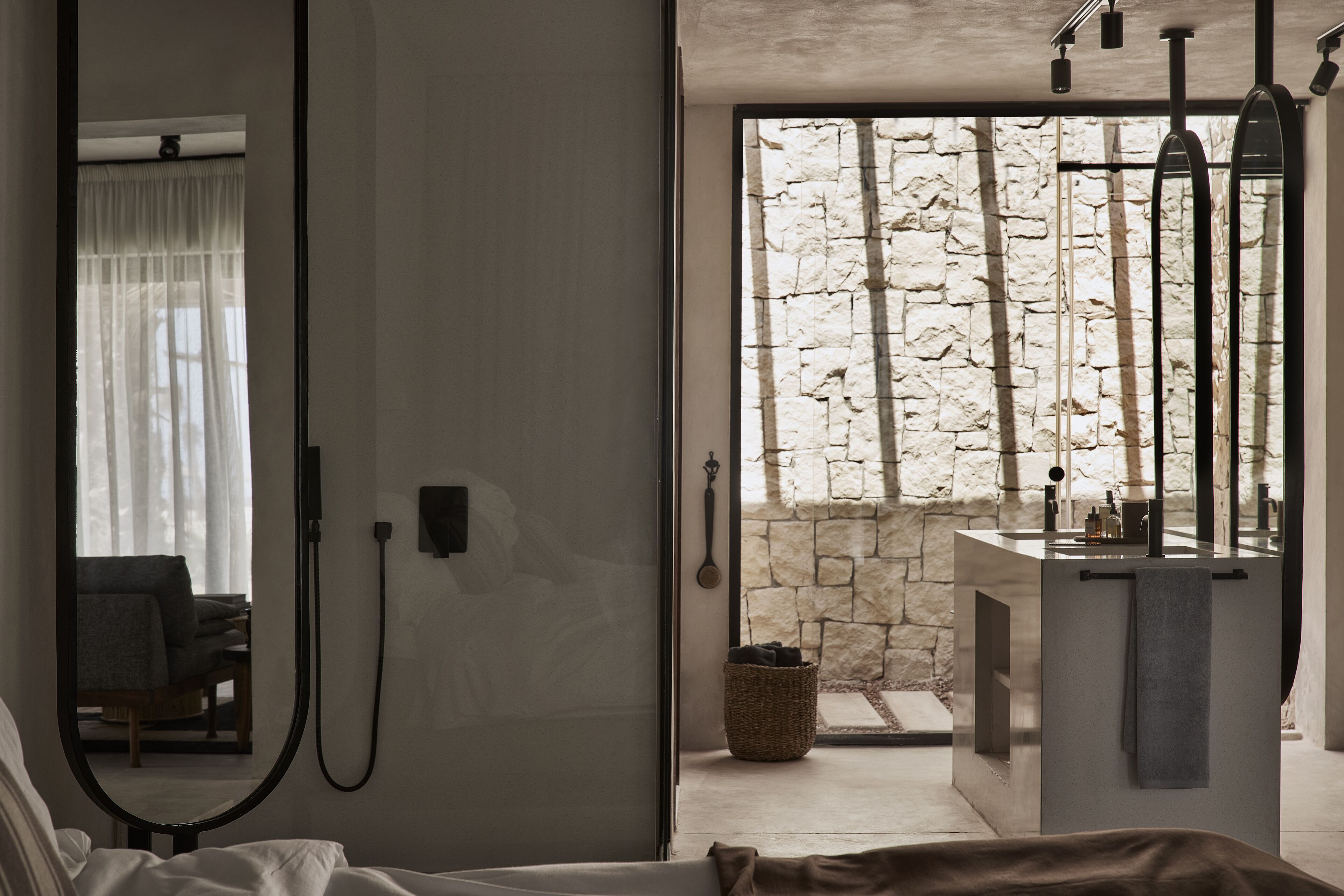 Suite Deluxe | Llençols de cotó egipci, roba de llit d'alta qualitat i minibar 