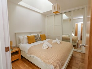 Cottage | Interior - Beach Retreat (Weymouth)