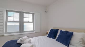2 bedrooms, individually decorated, individually furnished, free WiFi