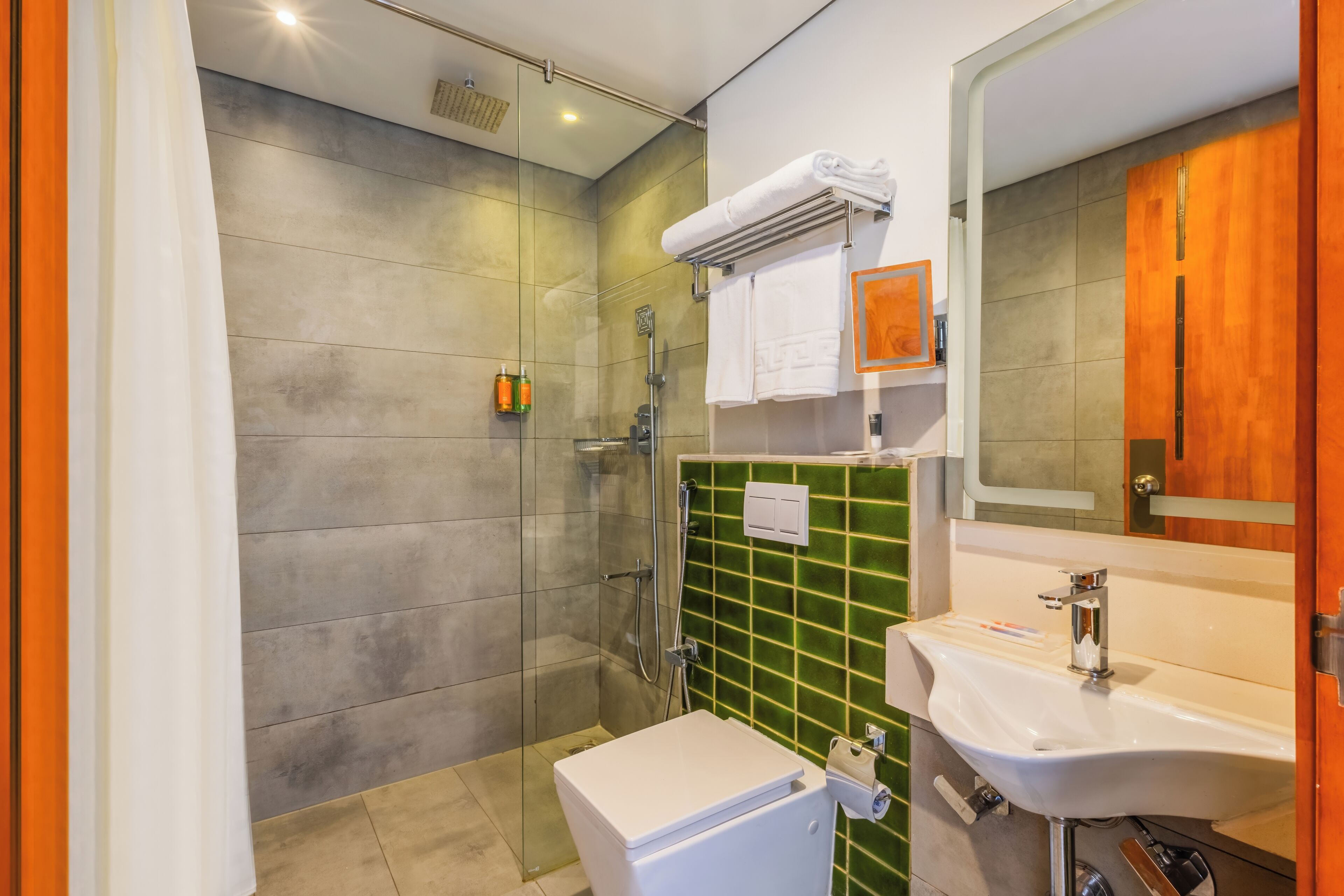 connect room | 1 bedroom, premium bedding, memory-foam beds, minibar