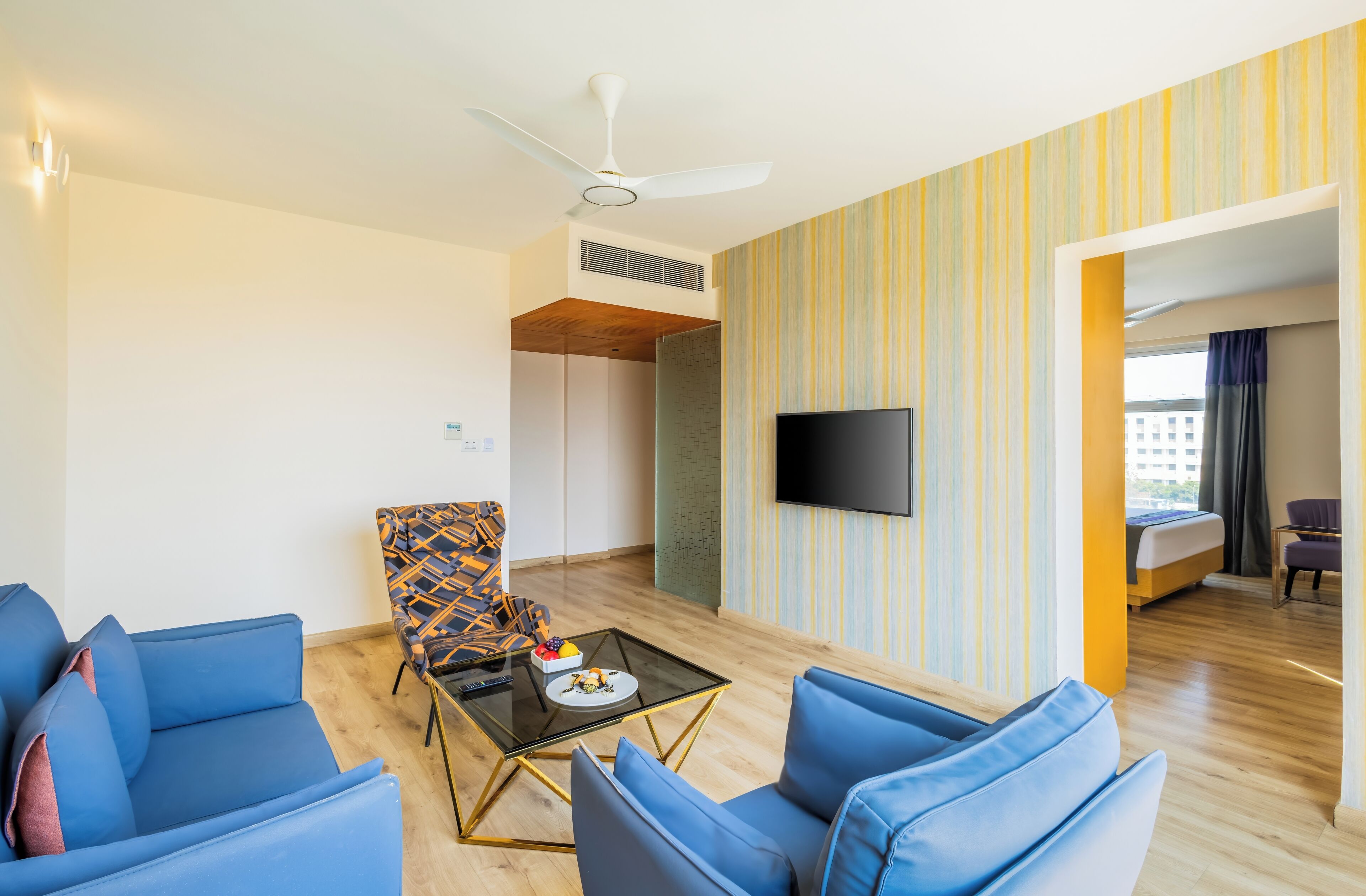 connect suite | 1 bedroom, premium bedding, memory-foam beds, minibar