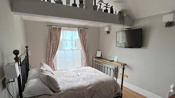 Double Room, Courtyard View (Room B)