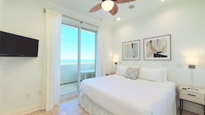 5 quartos, escrivaninha, ferros/tábuas de passar roupa