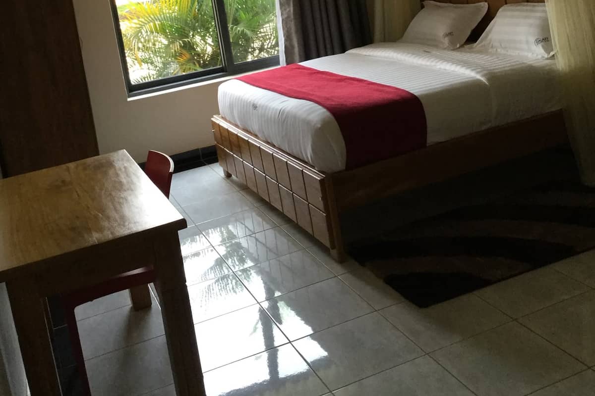 Executive Double Room | Egyptian cotton sheets, premium bedding, memory-foam beds