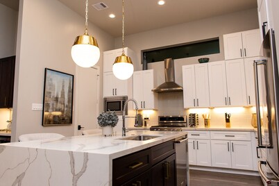 Kaizer Anthony Living