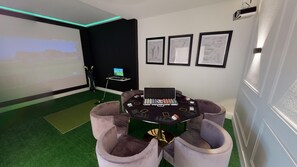 Interior - Champions Gate Golf Condo/Jacuzzi Suite/Game room (Four Corners)